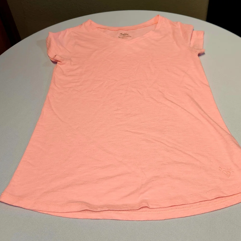 ⭐️Justice Pink Girls Short Sleeve Tee Size 14 Casual Adorable Streetwear